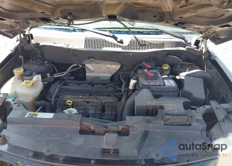 2014 Jeep Compass Altitude z USA, uszkodzony, nr VIN 1C4NJCBA3ED732293